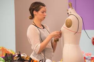 Amanda working during episode 2