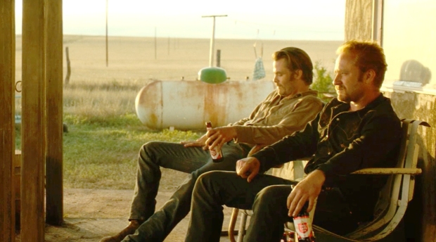 hell-or-high-water-2016-movie-review-ben-foster-chris-pine-western